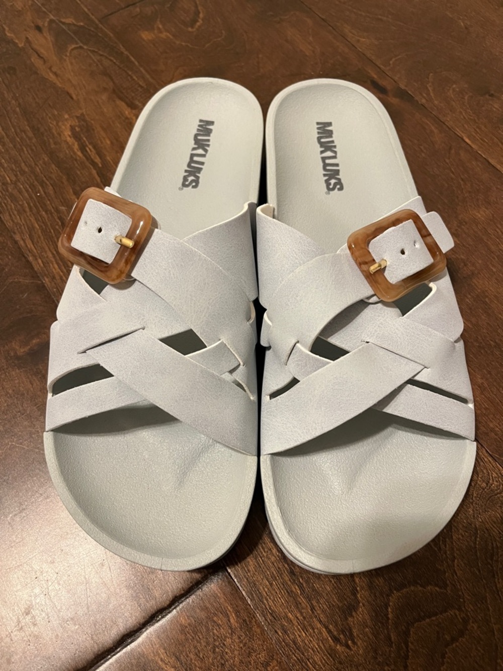 BRAND NEW Size 7 - Muk Luks Sandals w/ Tortoiseshell Buckles - Light Blue